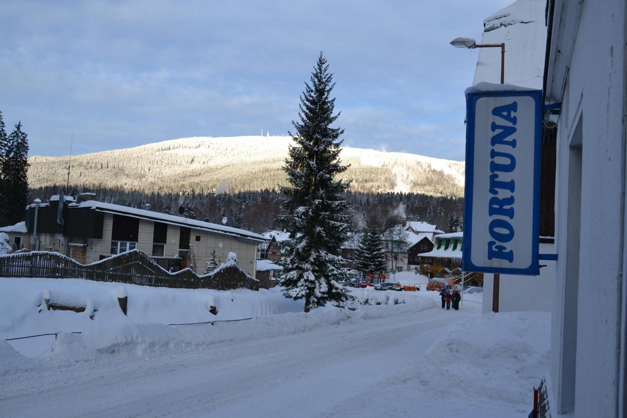 Špindlerŭv Mlýn Hostel Fortuna מראה חיצוני תמונה