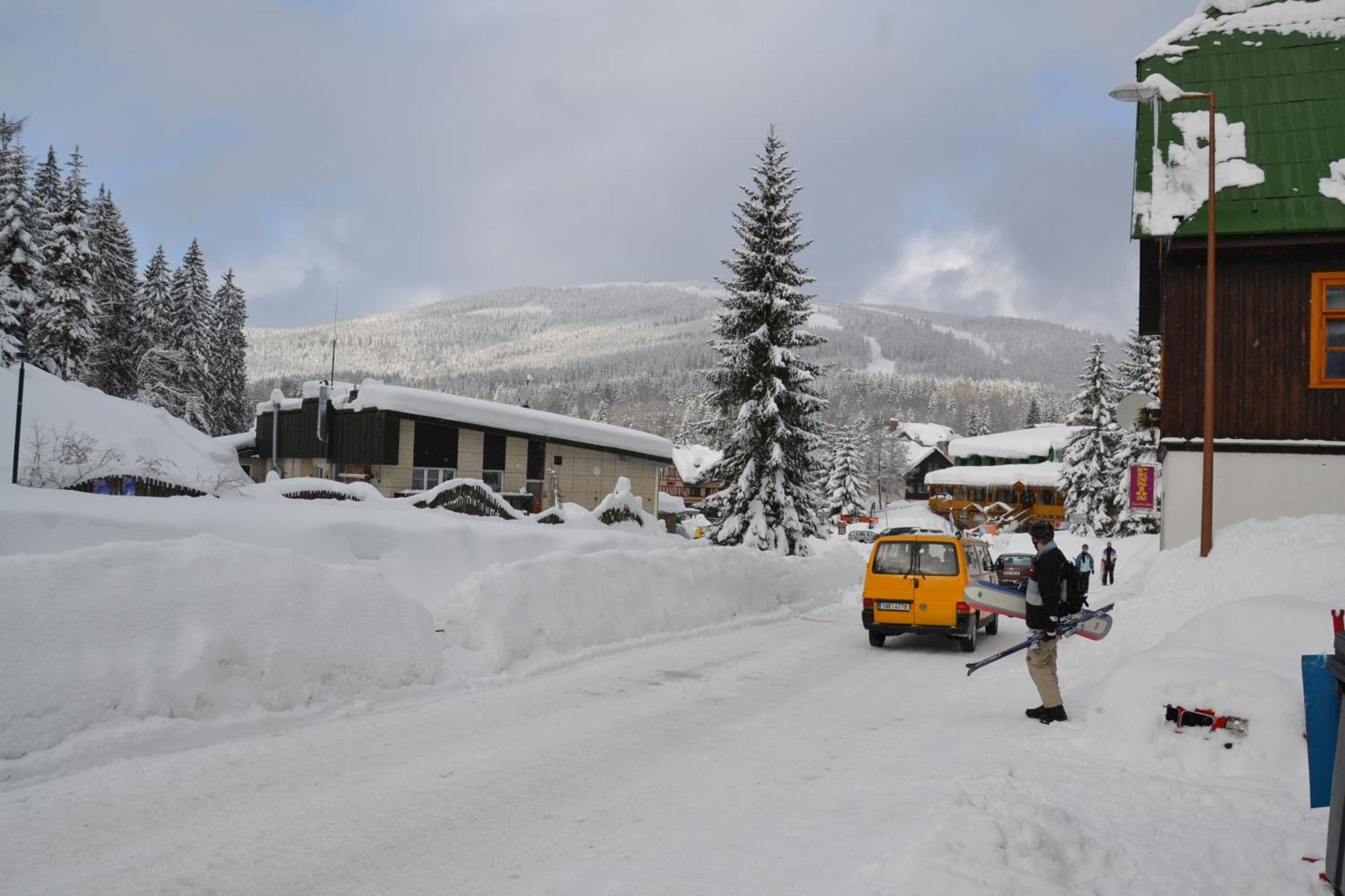 Špindlerŭv Mlýn Hostel Fortuna מראה חיצוני תמונה