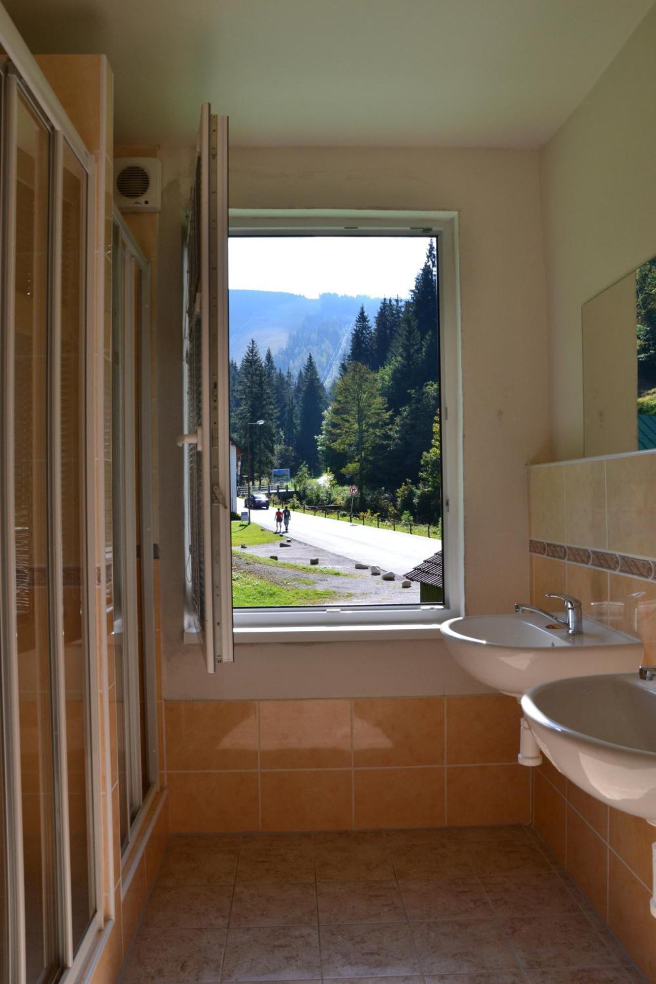 Špindlerŭv Mlýn Hostel Fortuna מראה חיצוני תמונה